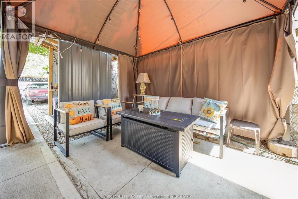 1054 Oak Street, Windsor, ON - Photo Showing Other Room