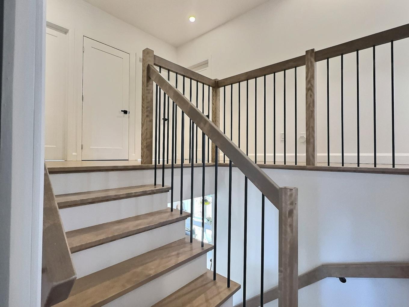 Escalier - 30 Ch. Joseph-Leblanc, Les Îles-De-La-Madeleine, QC - Indoor Photo Showing Other Room