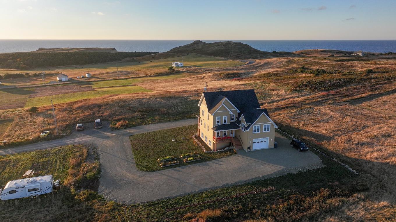 Photo aérienne - 30 Ch. Joseph-Leblanc, Les Îles-De-La-Madeleine, QC - Outdoor With View