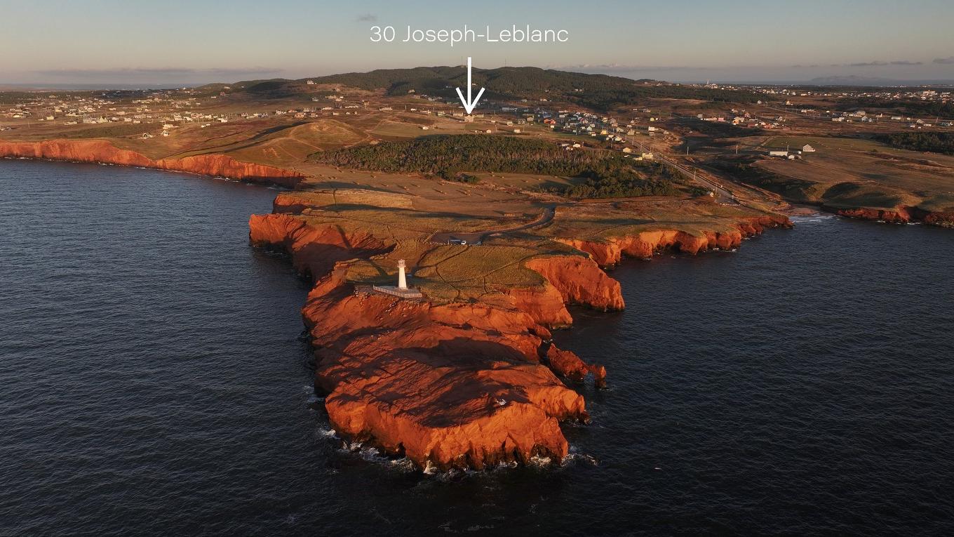 Vue d'ensemble - 30 Ch. Joseph-Leblanc, Les Îles-De-La-Madeleine, QC - Outdoor With Body Of Water With View