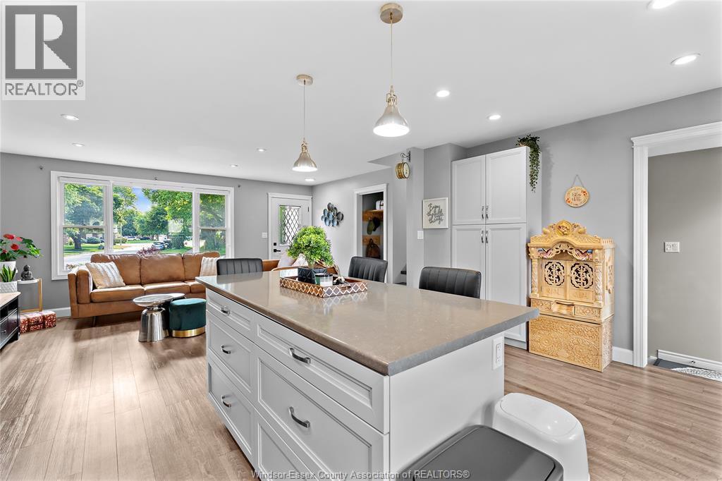 100 Argyle Crescent, Chatham, ON - Indoor