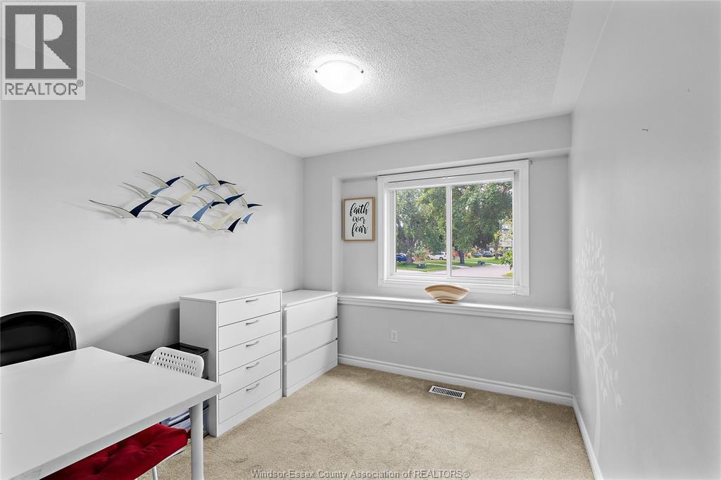 100 Argyle Crescent, Chatham, ON - Indoor