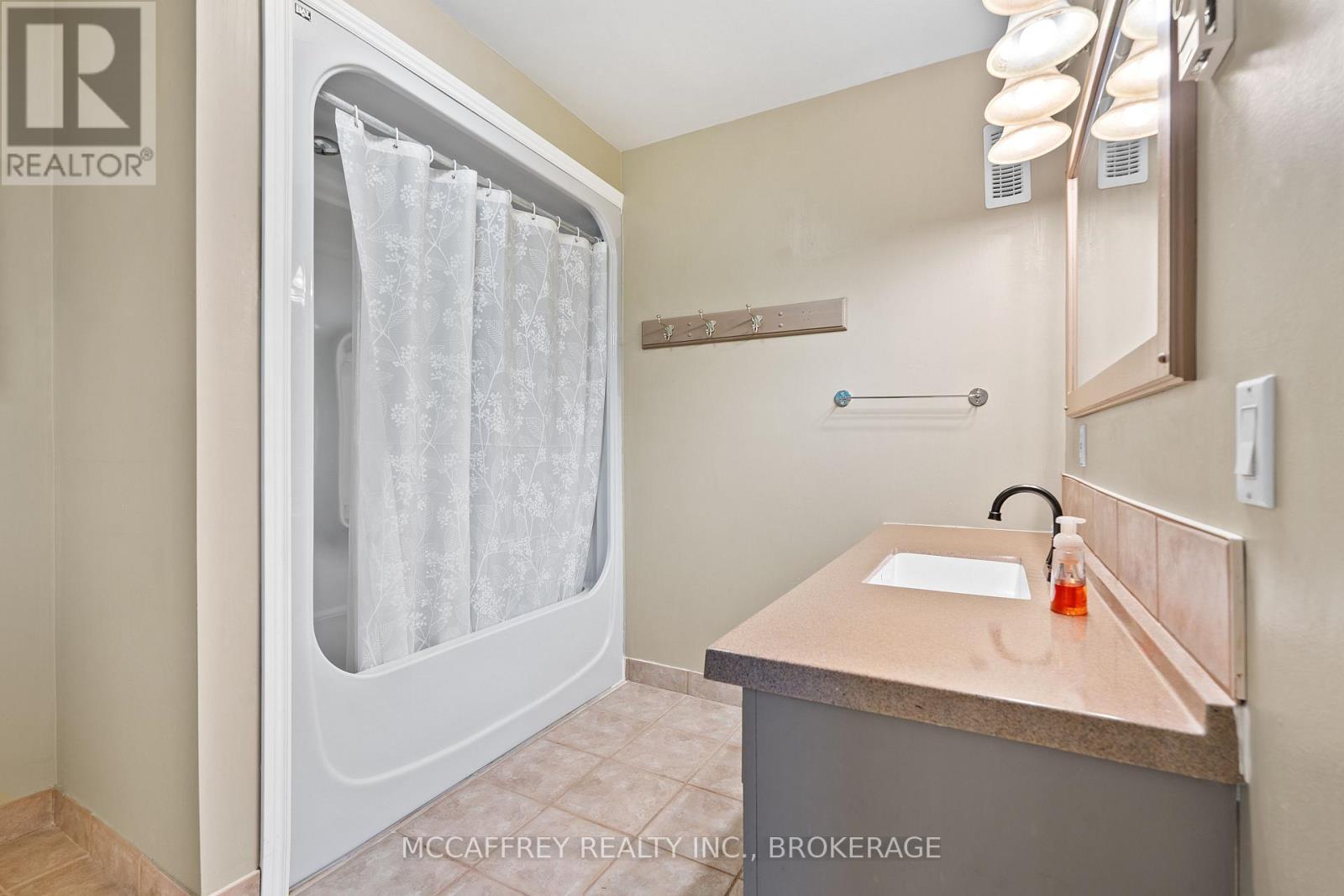 51 Luffman Road, Tweed (Hungerford (Twp)), ON - Indoor Photo Showing Bathroom