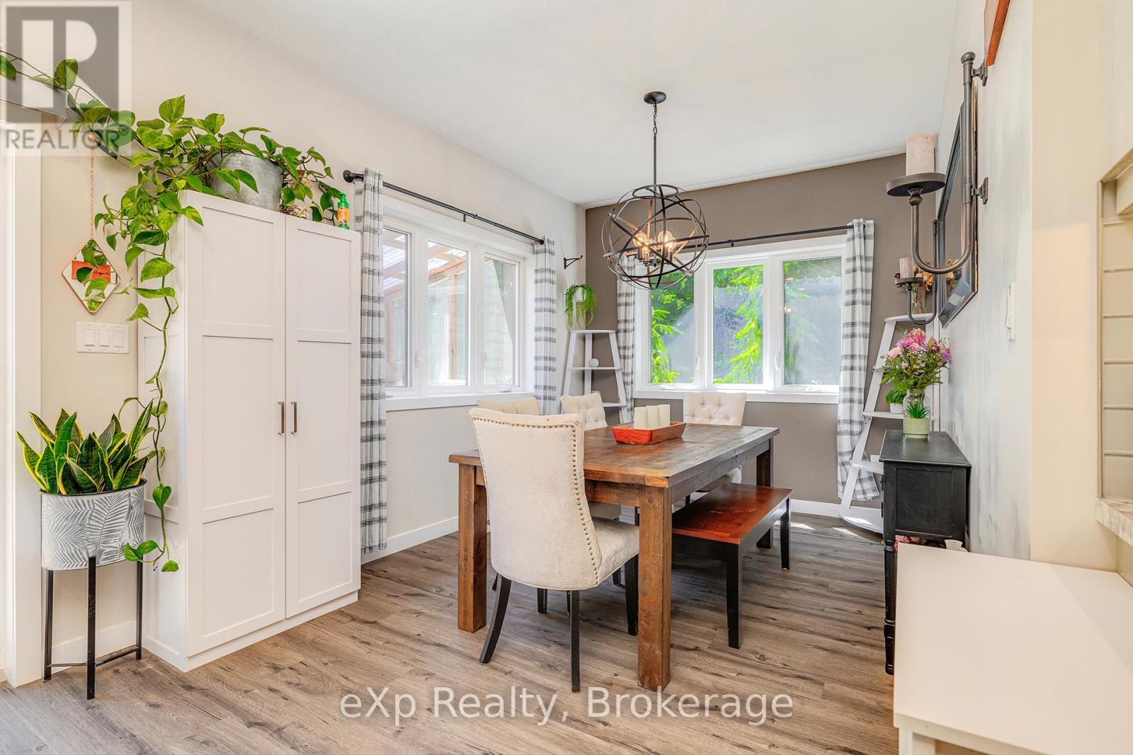 45372 Davies Street, Huron East (Grey), ON - Indoor Photo Showing Dining Room