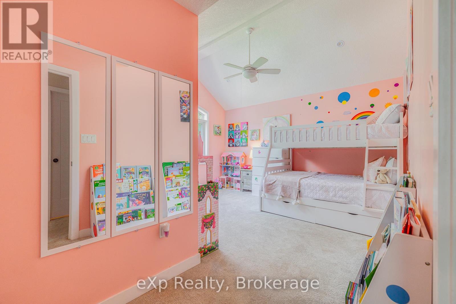 45372 Davies Street, Huron East (Grey), ON - Indoor Photo Showing Bedroom