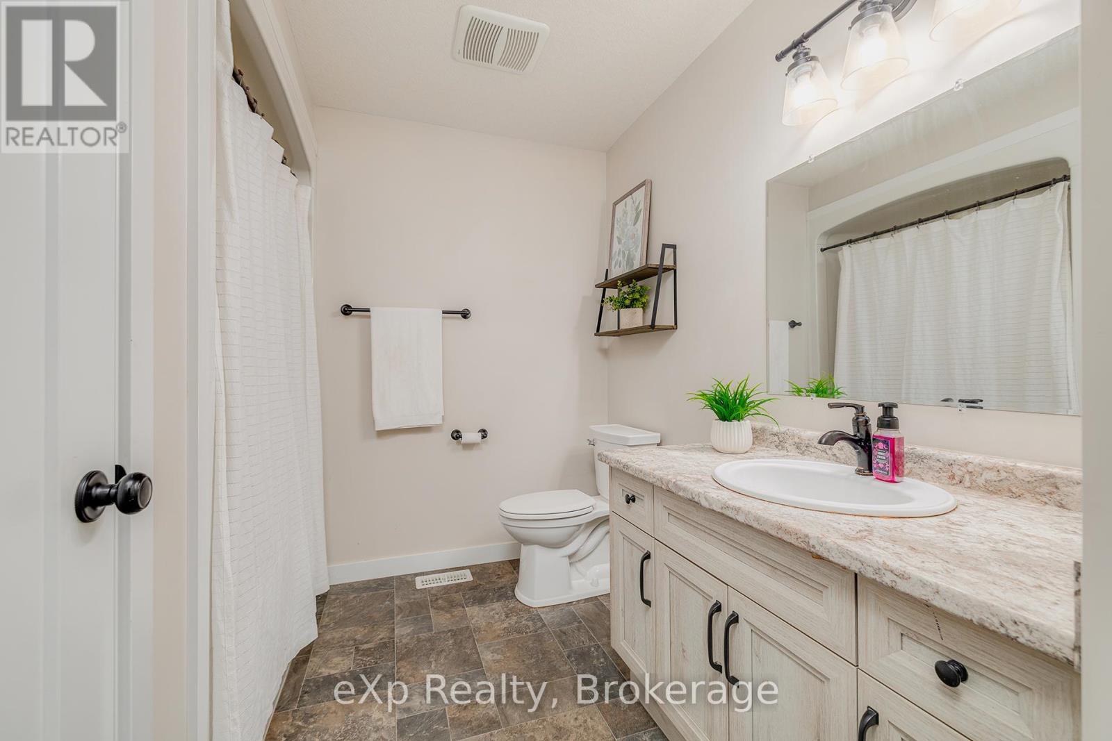 45372 Davies Street, Huron East (Grey), ON - Indoor Photo Showing Bathroom