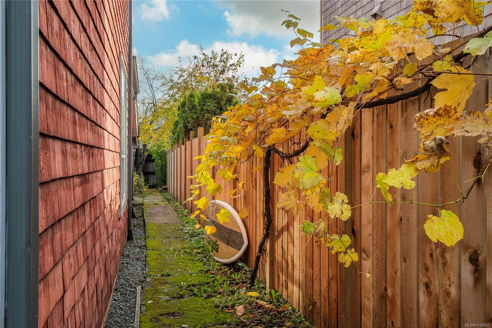 2765 Penrith Ave, Cumberland, BC