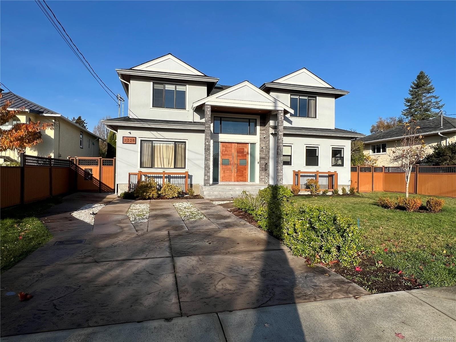 2328 Dunlevy St, Oak Bay, BC