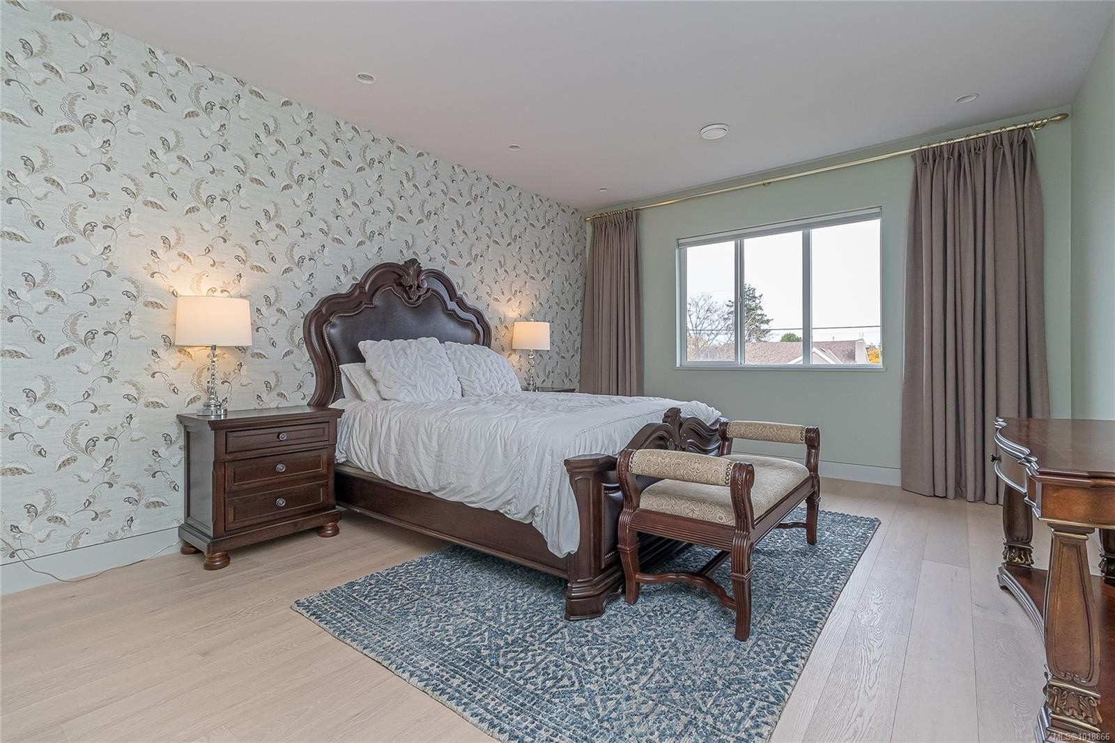 2328 Dunlevy St, Oak Bay, BC