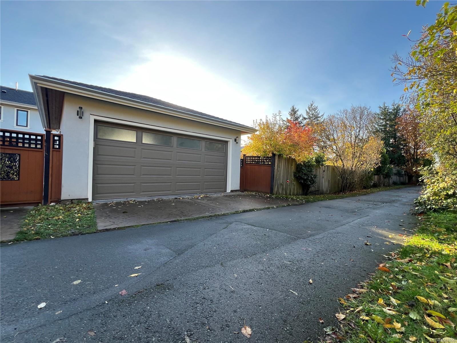 2328 Dunlevy St, Oak Bay, BC