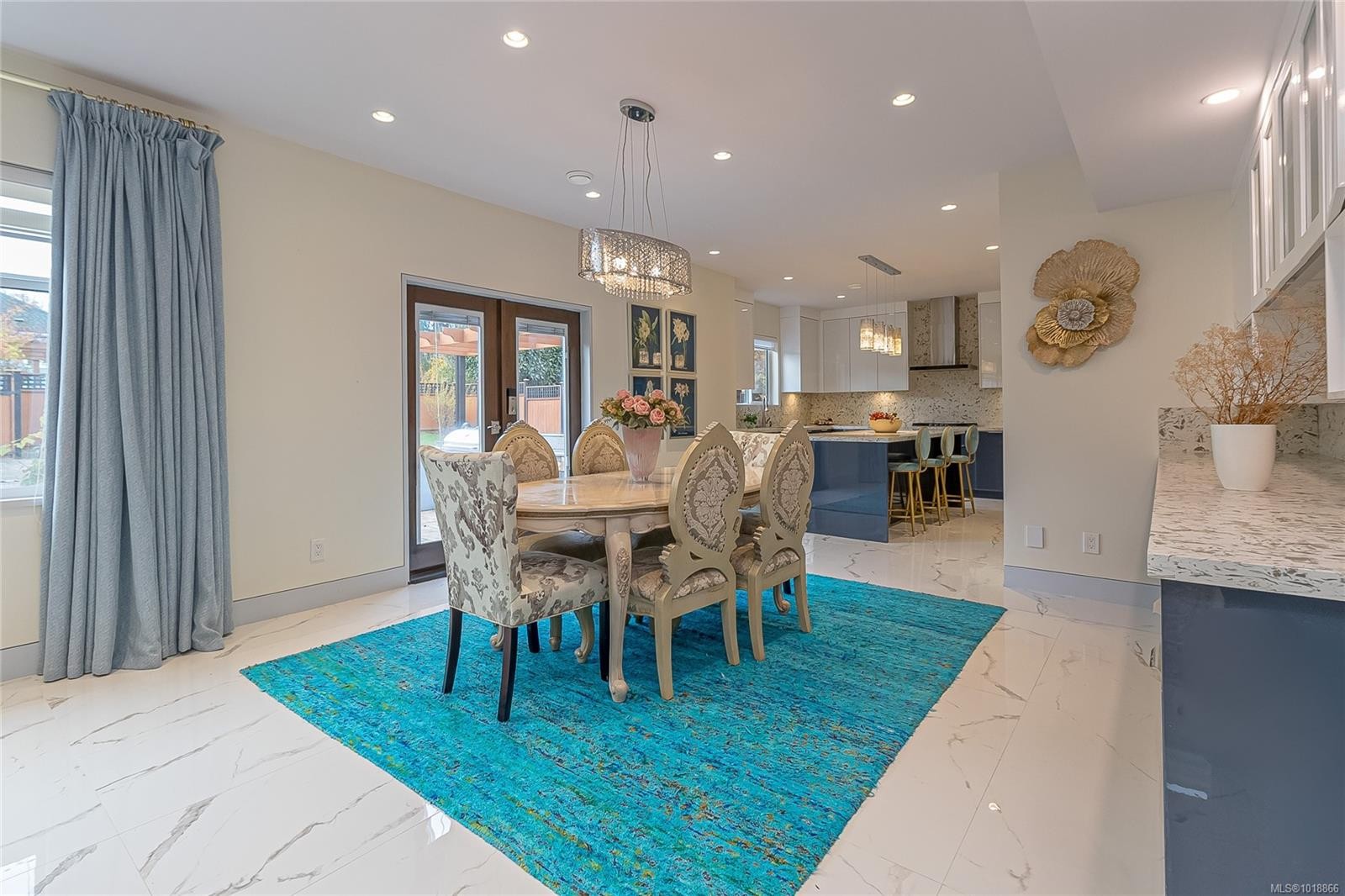 2328 Dunlevy St, Oak Bay, BC