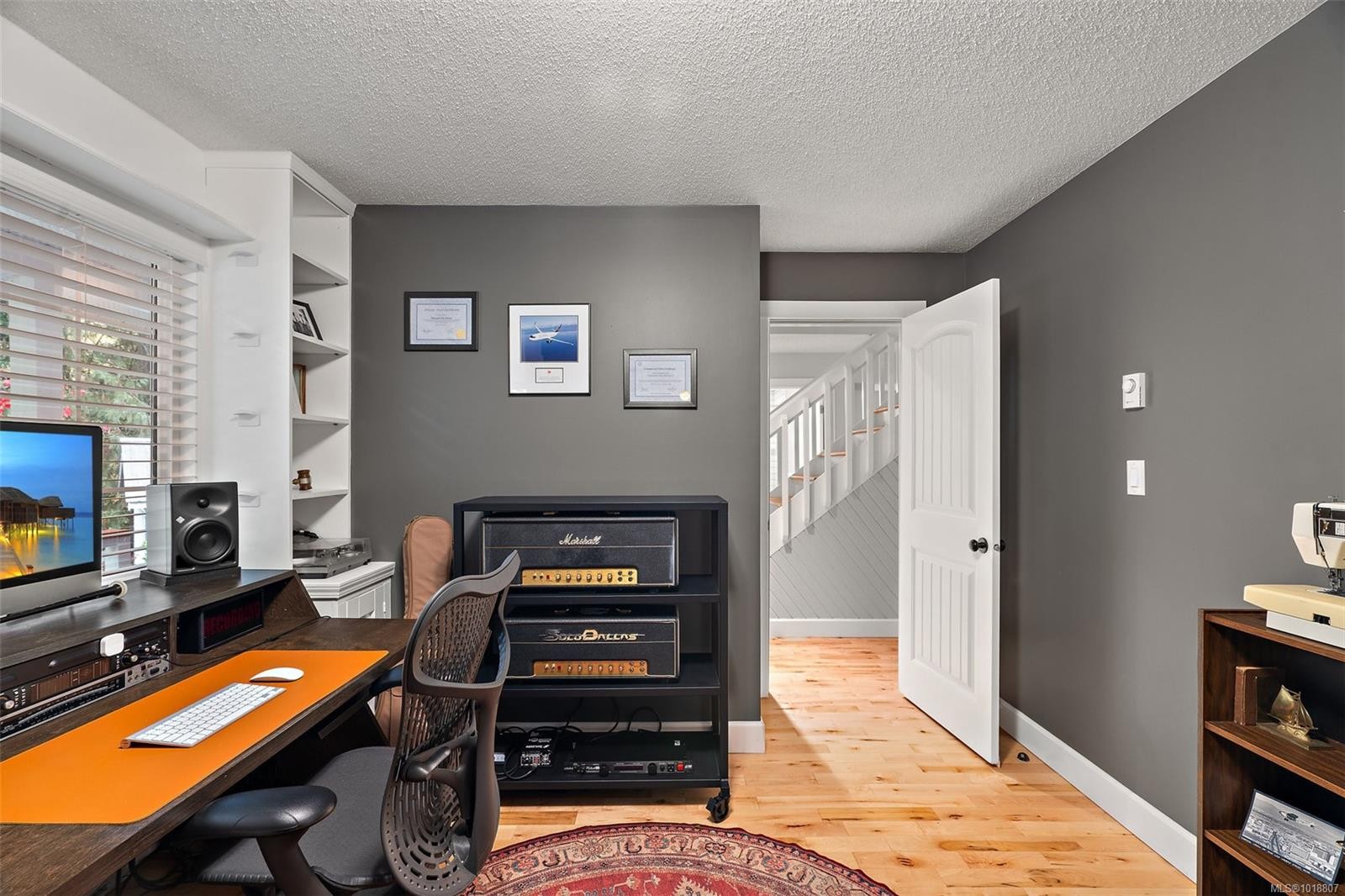 1409 Hillgrove Rd, North Saanich, BC