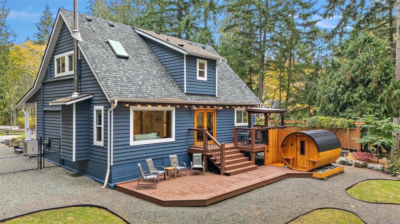 1409 Hillgrove Rd, North Saanich, BC