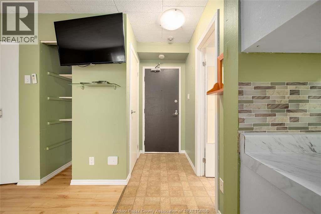 6562 Thornberry Crescent Unit# 6562, Windsor, ON - Indoor Photo Showing Other Room