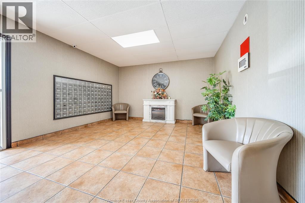 6562 Thornberry Crescent Unit# 6562, Windsor, ON - Indoor