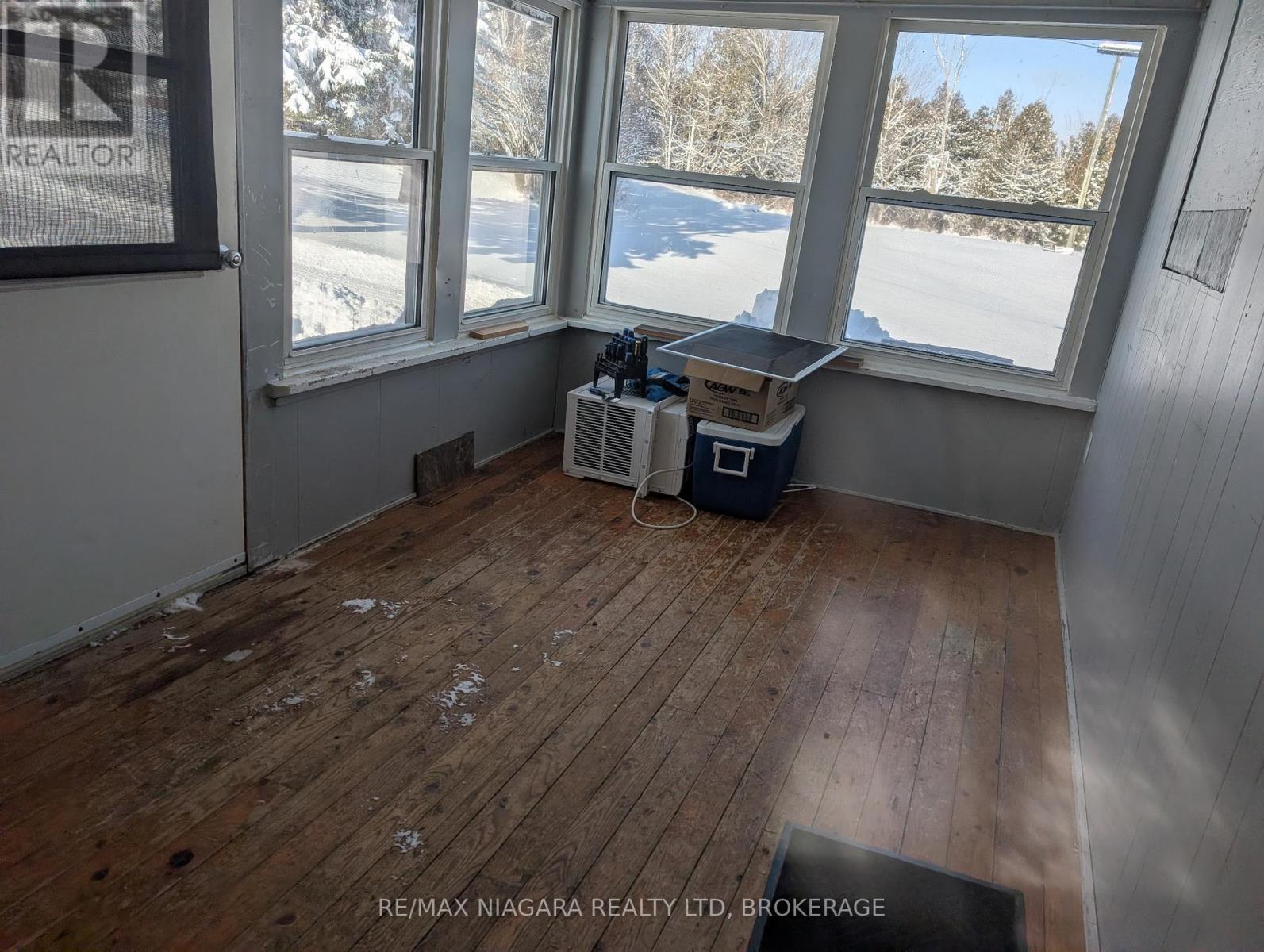 7357 Road 506 Road, Frontenac (Frontenac North), ON - Indoor Photo Showing Other Room