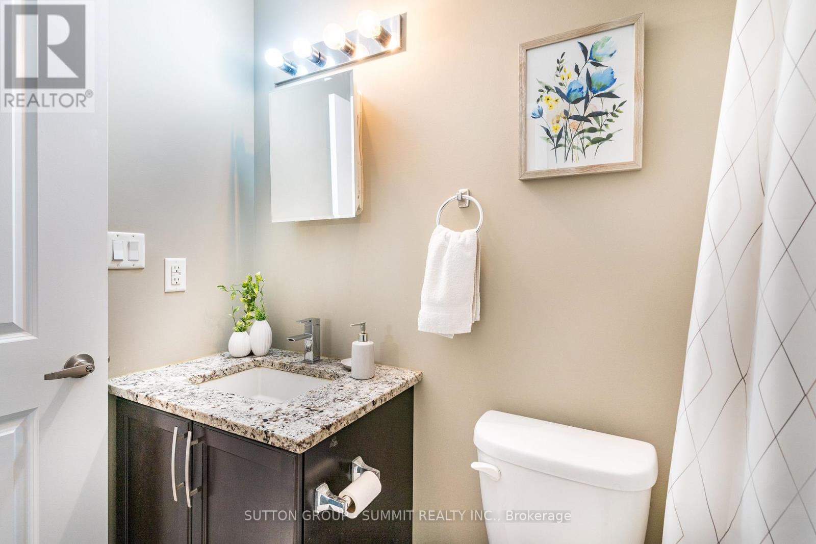 114 - 35 Southshore Crescent, Hamilton, ON - Indoor Photo Showing Bathroom