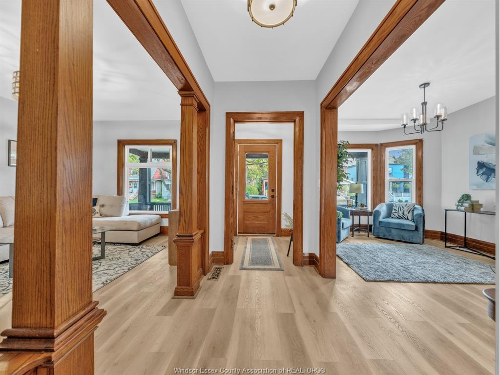 283 Gladstone Avenue, Windsor, ON