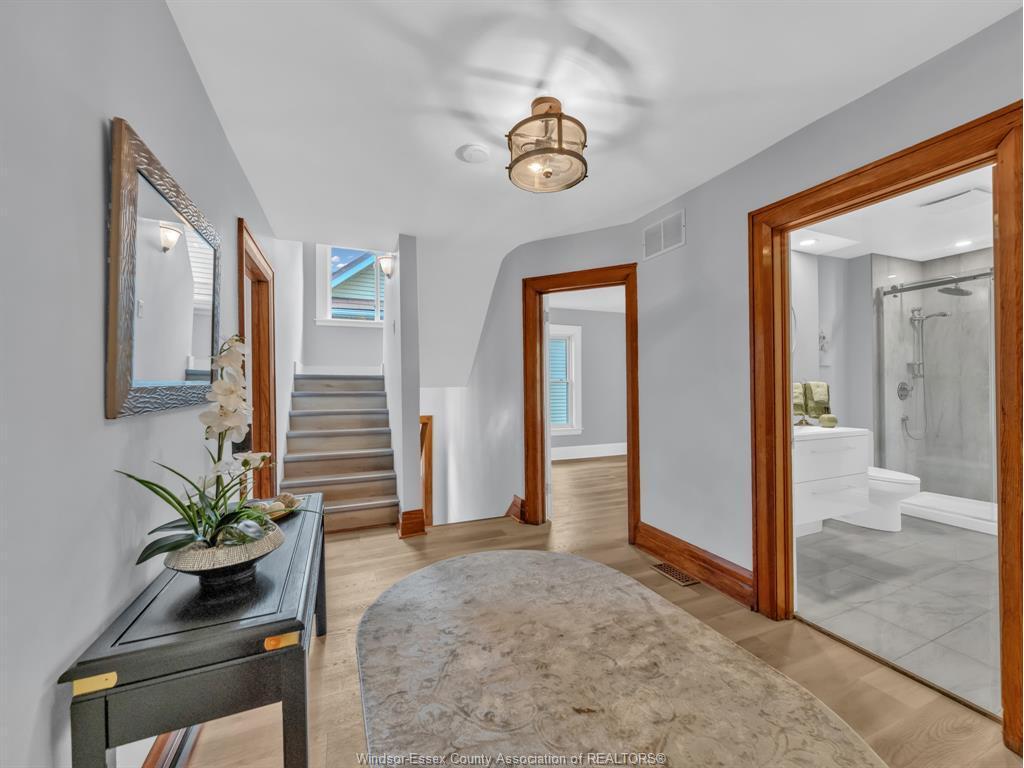 283 Gladstone Avenue, Windsor, ON