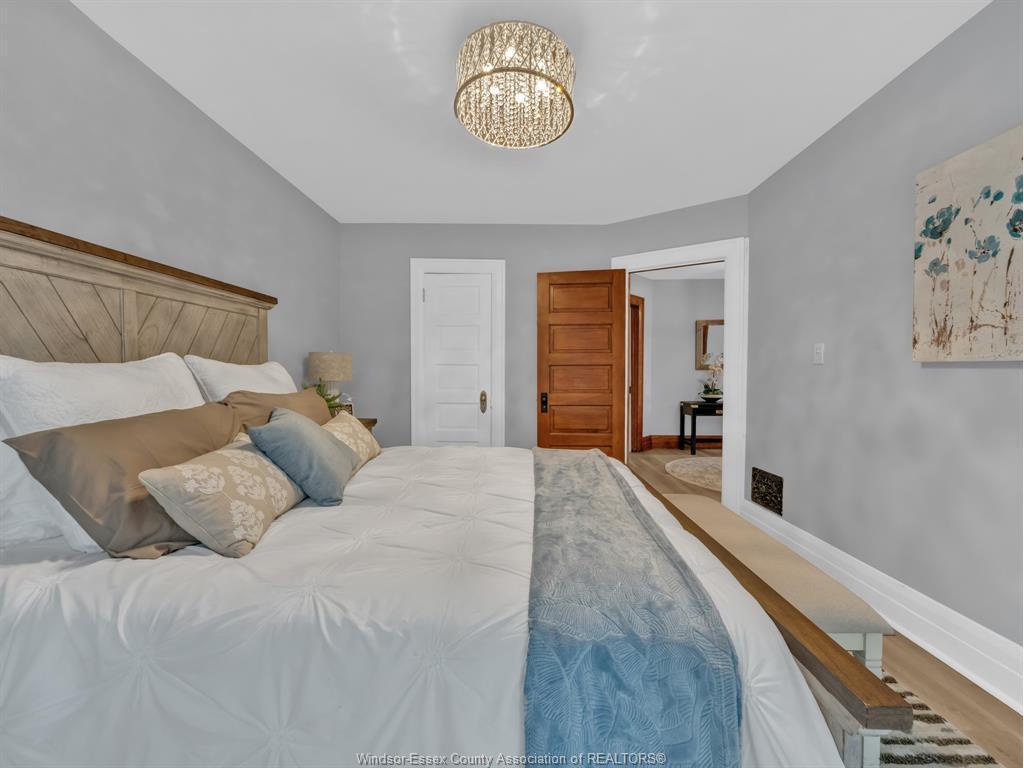 283 Gladstone Avenue, Windsor, ON