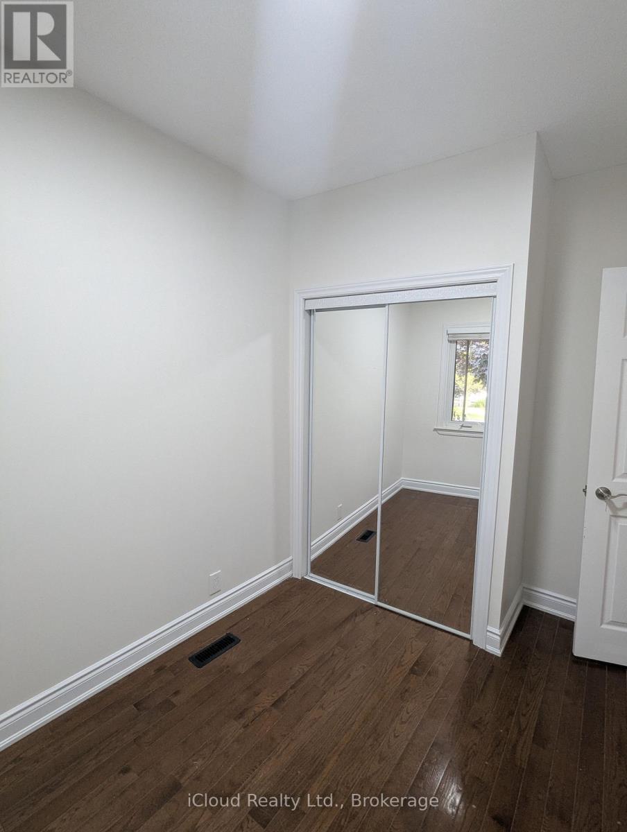 54 Twenty Third Street, Toronto, ON - Indoor Photo Showing Other Room