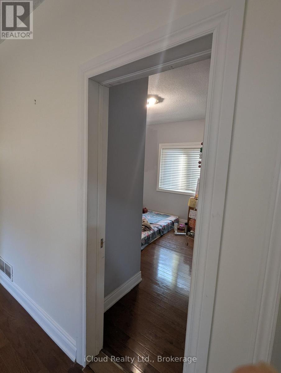 54 Twenty Third Street, Toronto, ON - Indoor Photo Showing Other Room