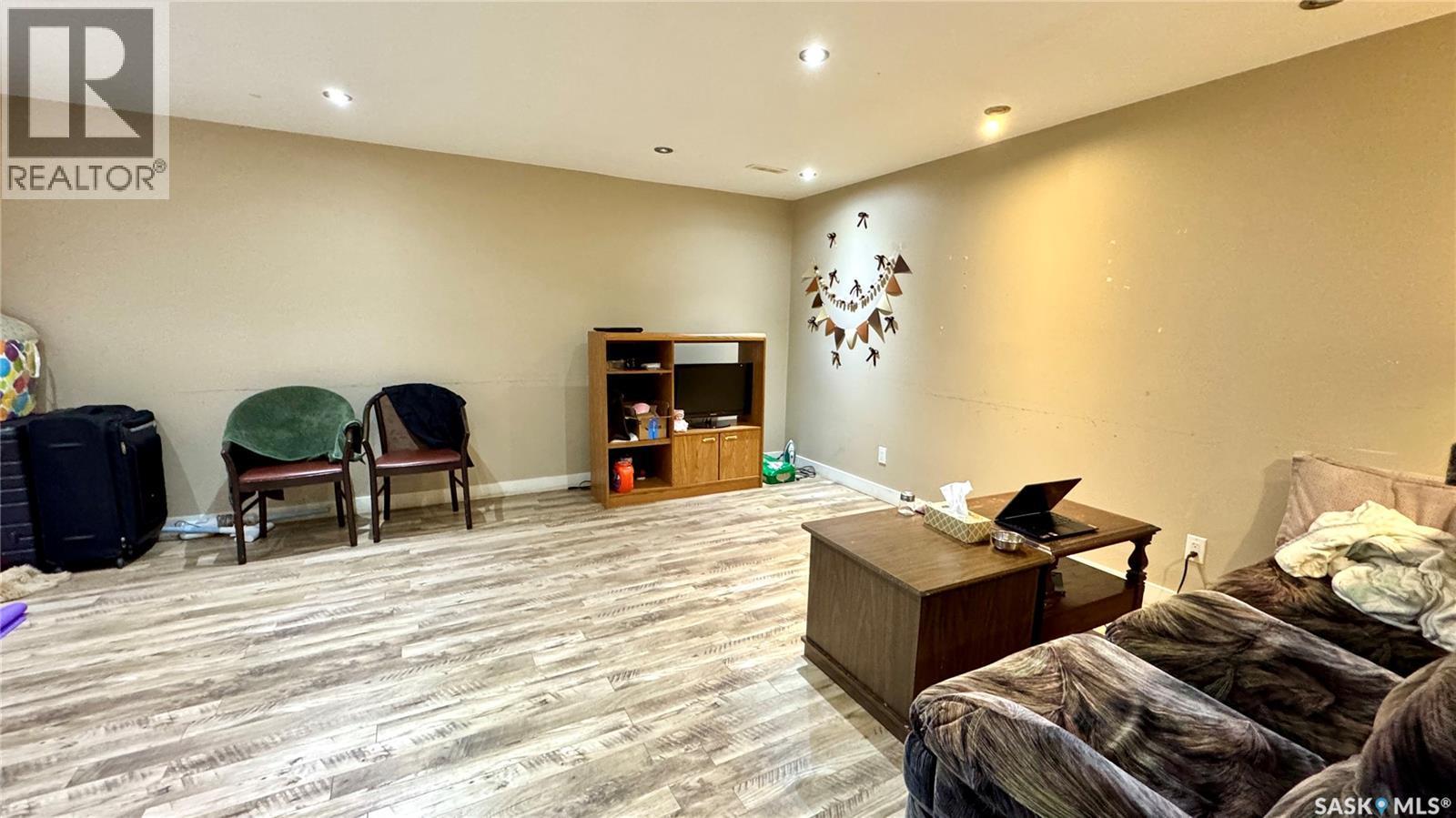 115 1St Street, Davidson, SK - Indoor Photo Showing Other Room