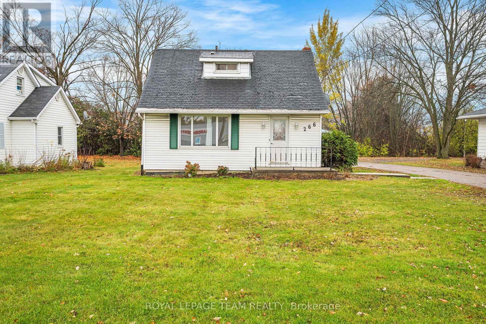 266 Daniel Street S, Arnprior, ON