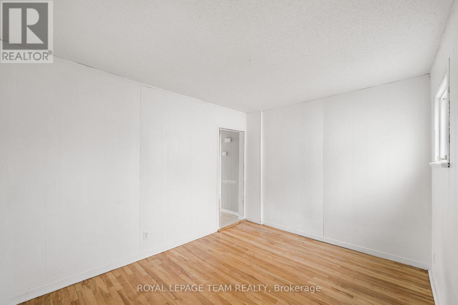 266 Daniel Street S, Arnprior, ON