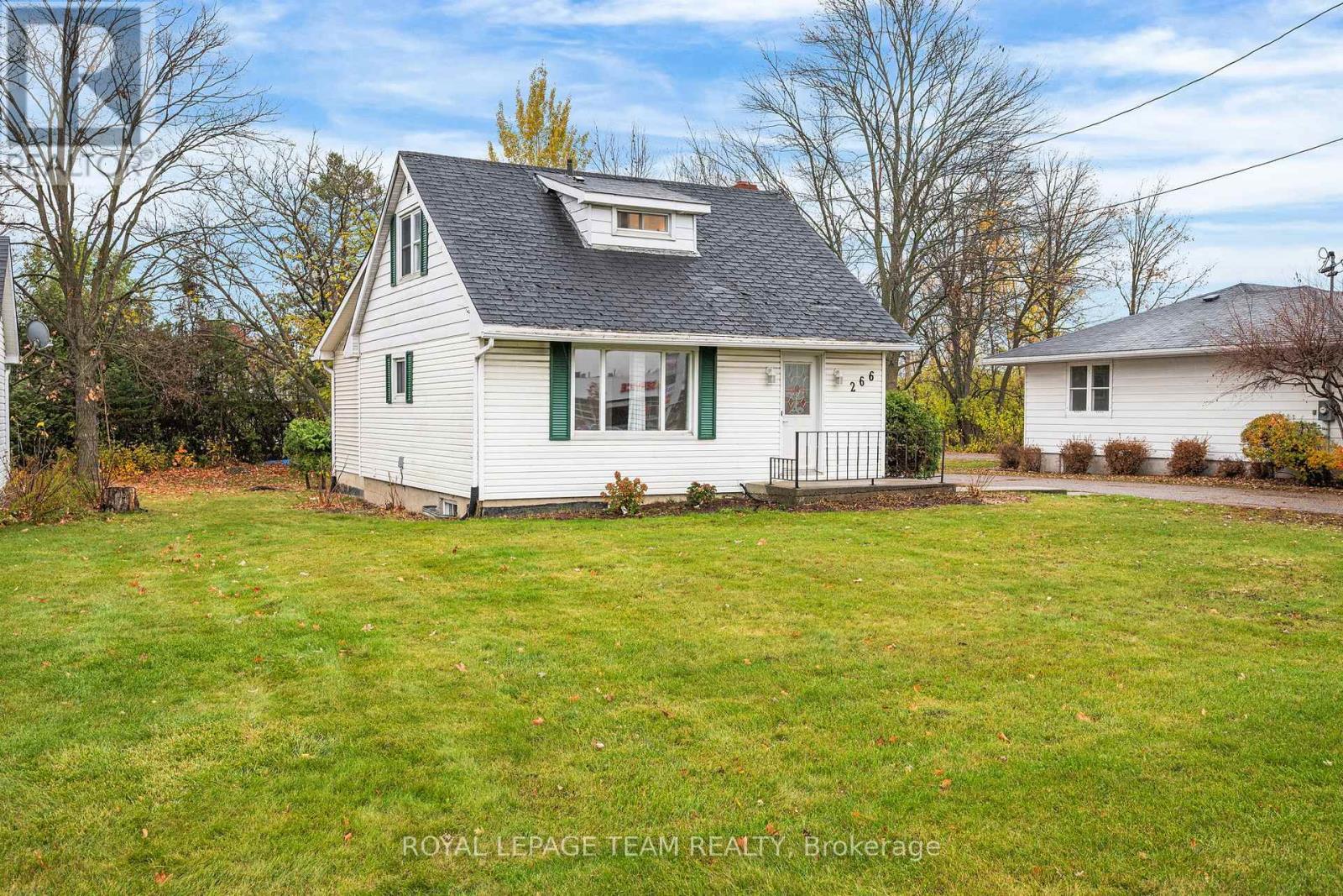 266 Daniel Street S, Arnprior, ON