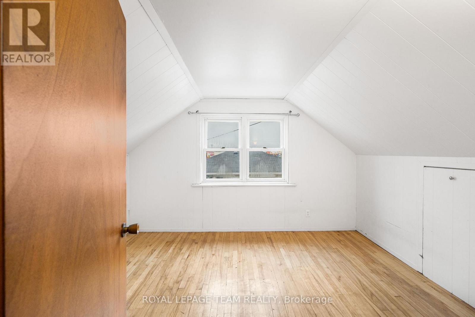 266 Daniel Street S, Arnprior, ON