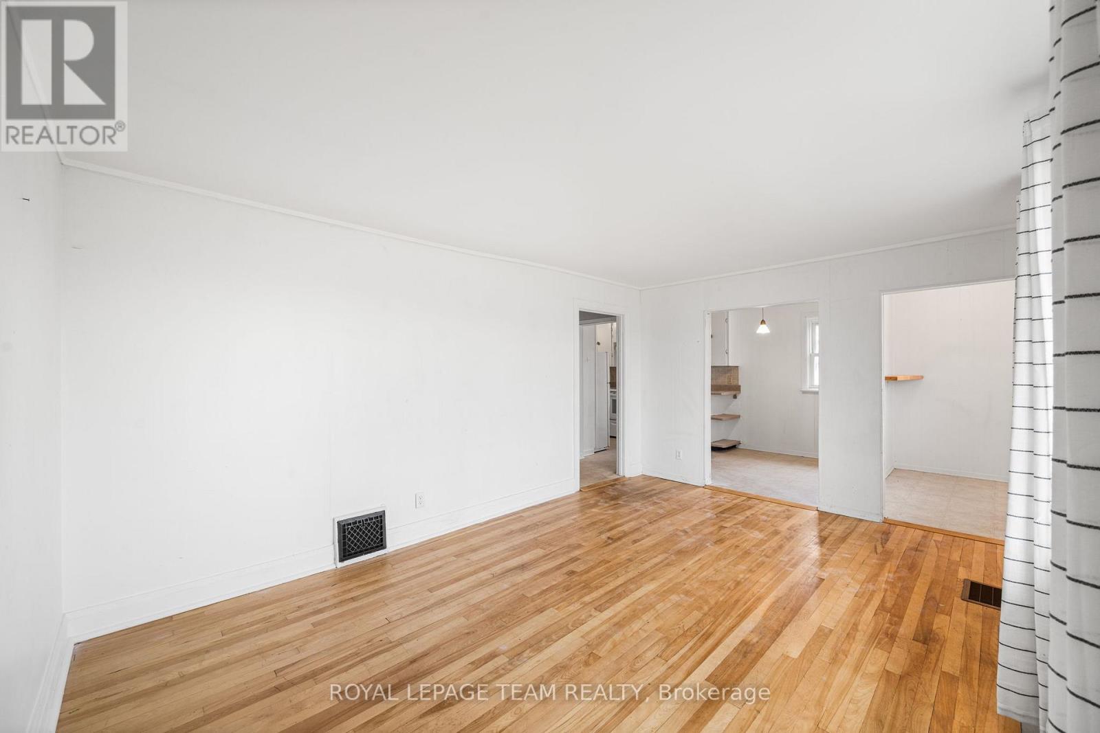 266 Daniel Street S, Arnprior, ON