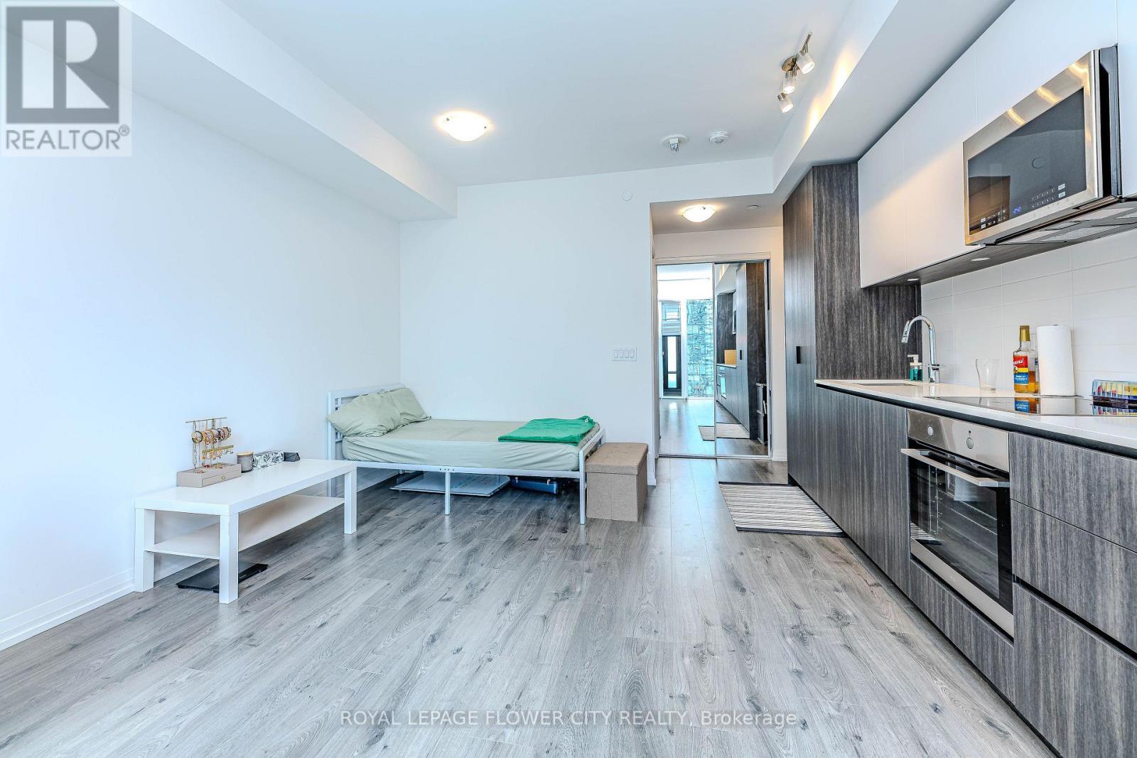 2115 - 8 Widmer Street, Toronto, ON - Indoor