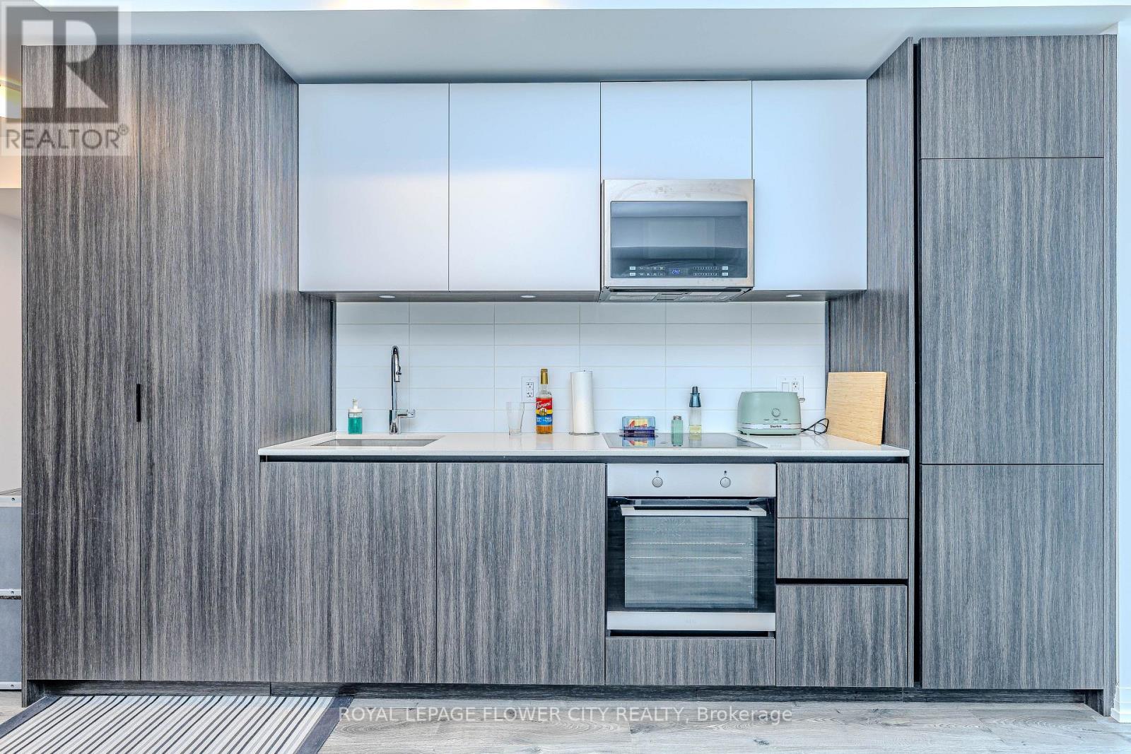 2115 - 8 Widmer Street, Toronto, ON - Indoor