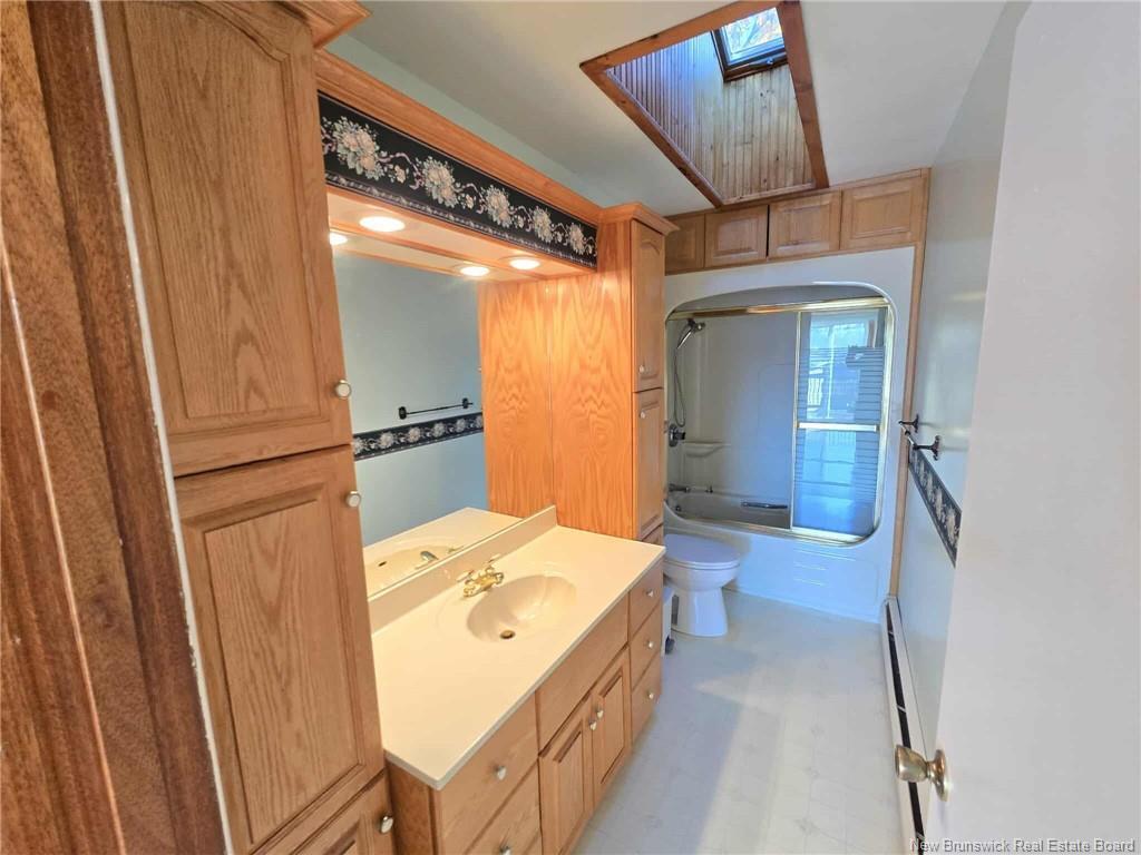 780 Donald St, Bathurst, NB