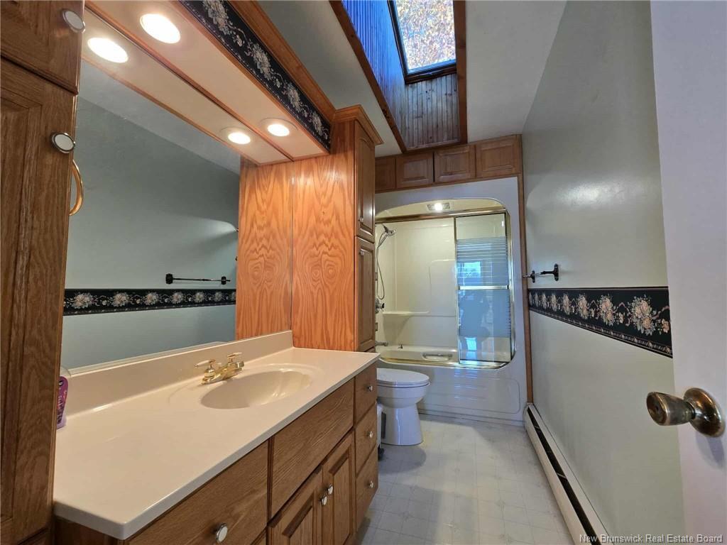 780 Donald St, Bathurst, NB