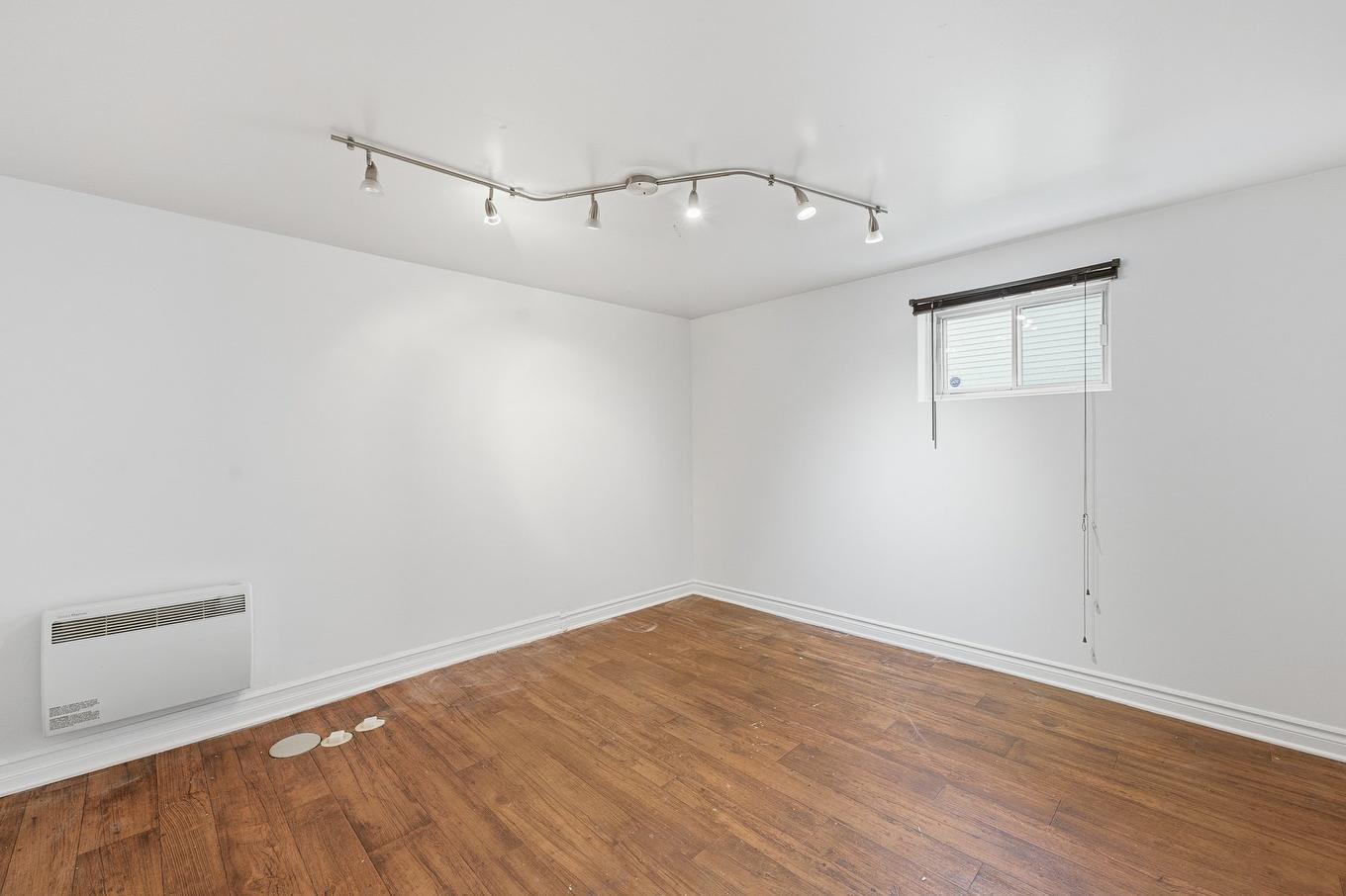 Bedroom - 44 Boul. De La Salette, Saint-Jérôme, QC - Indoor Photo Showing Other Room