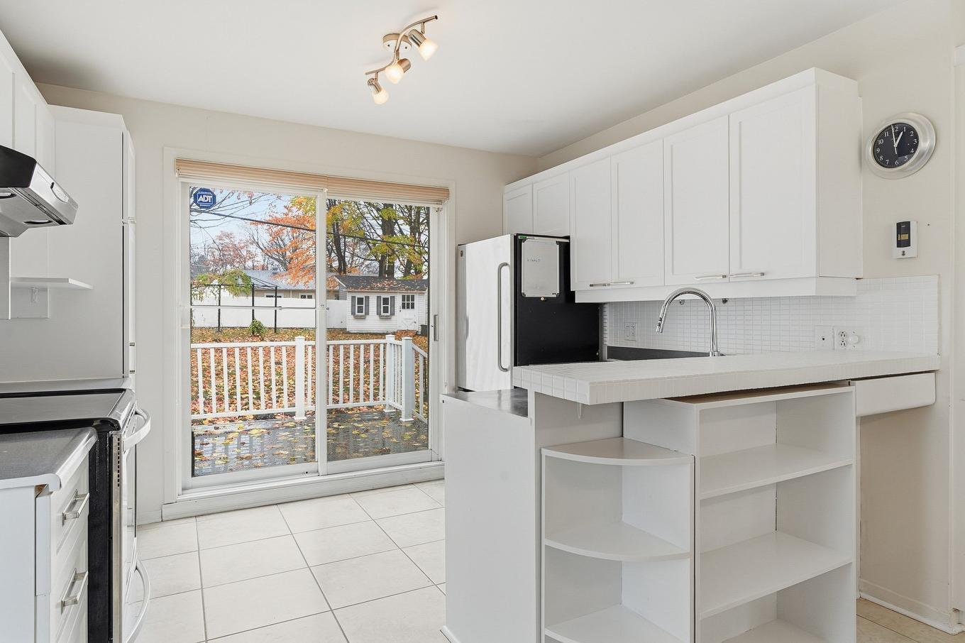 Kitchen - 44 Boul. De La Salette, Saint-Jérôme, QC - Indoor Photo Showing Kitchen