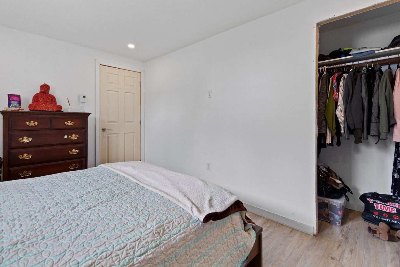 Chambre à coucher principale - 200 Rg St-Étienne, Saint-Placide, QC - Indoor Photo Showing Bedroom