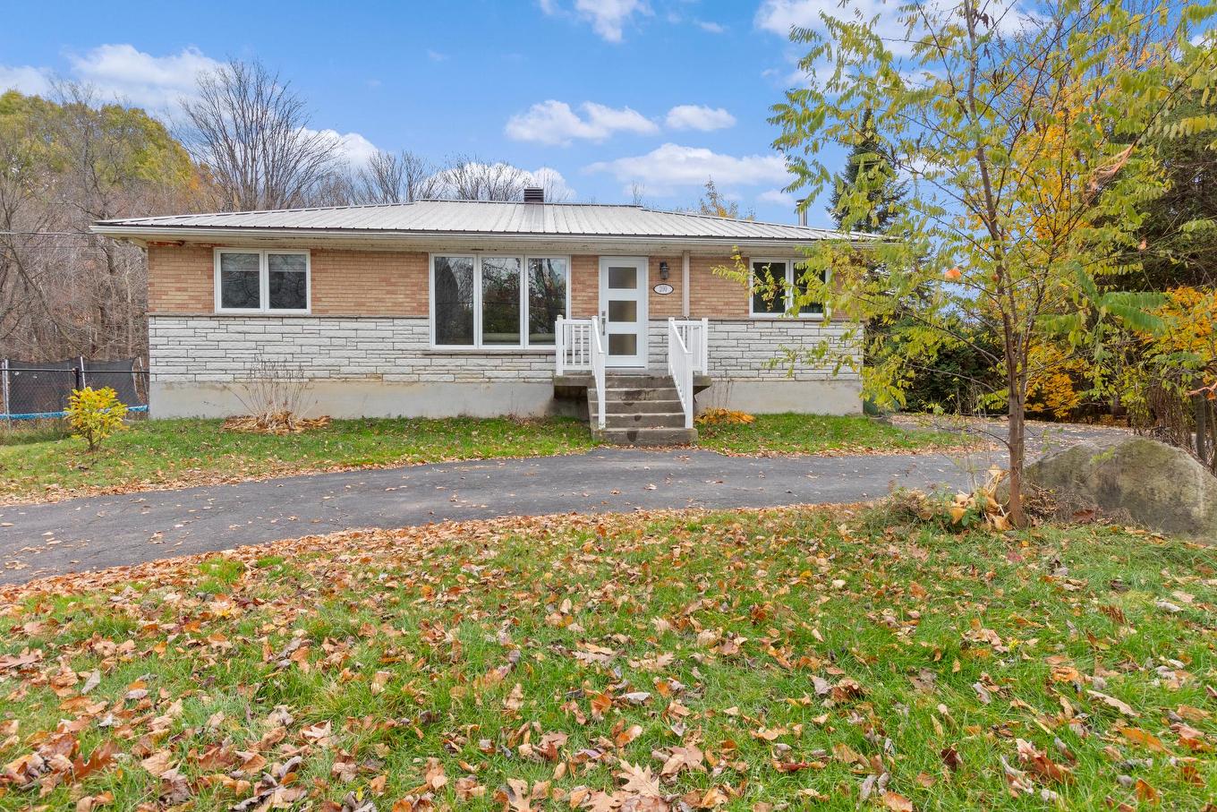 Façade - 200 Rg St-Étienne, Saint-Placide, QC - Outdoor