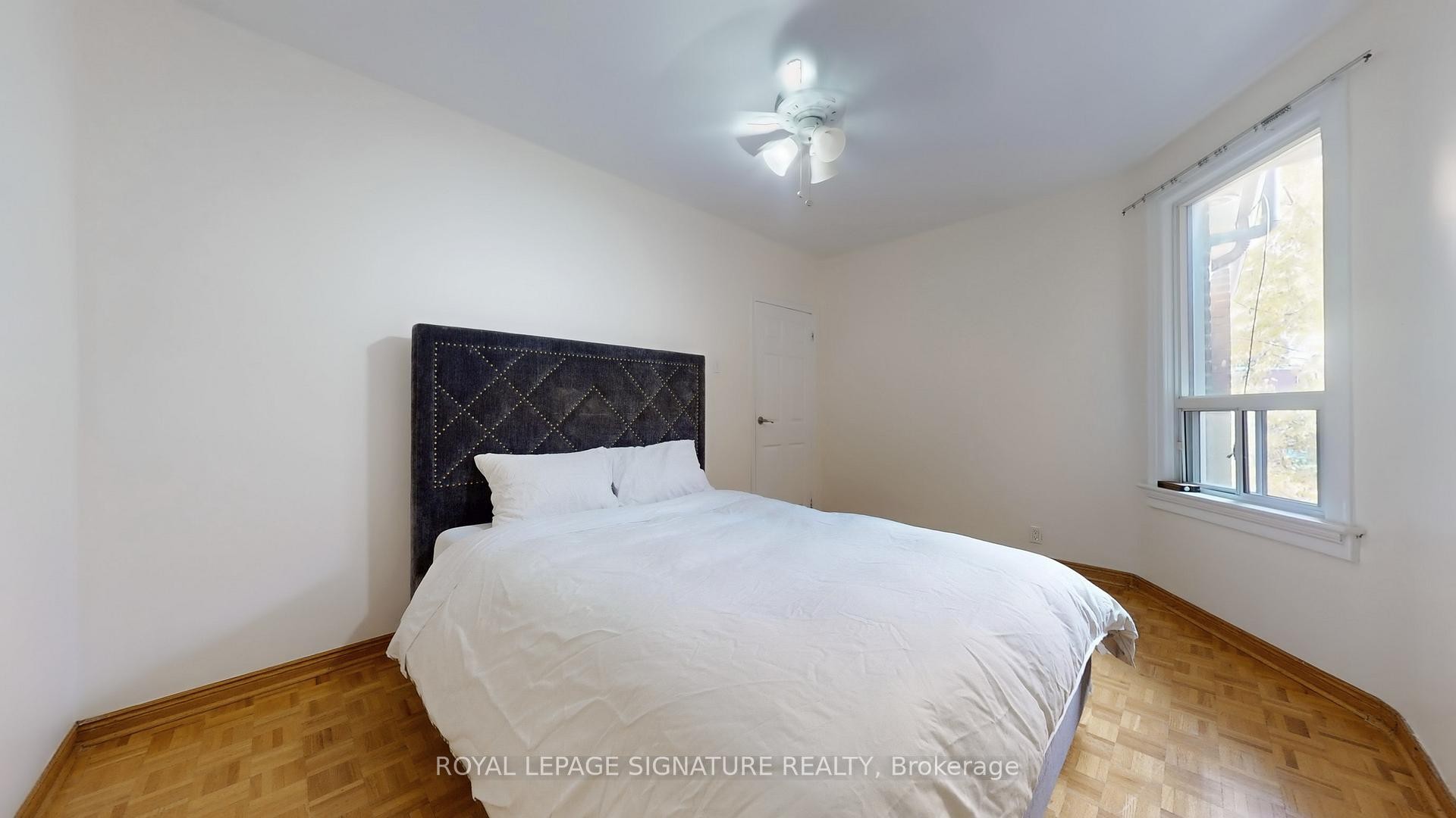 Upper-189 Beatrice Street, Toronto, ON - Indoor Photo Showing Bedroom