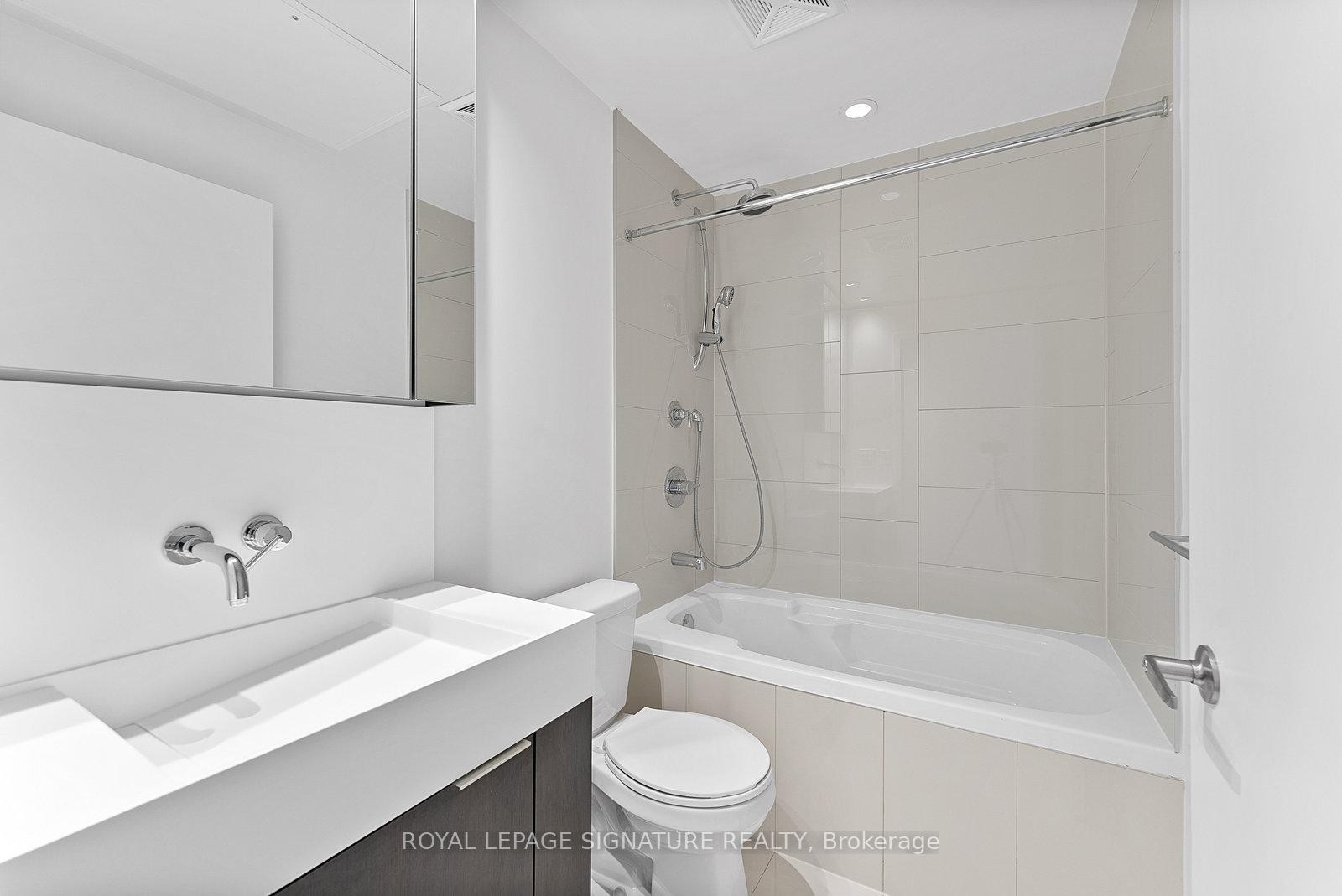 1509-15 Lower Jarvis Street, Toronto, ON - Indoor Photo Showing Bathroom