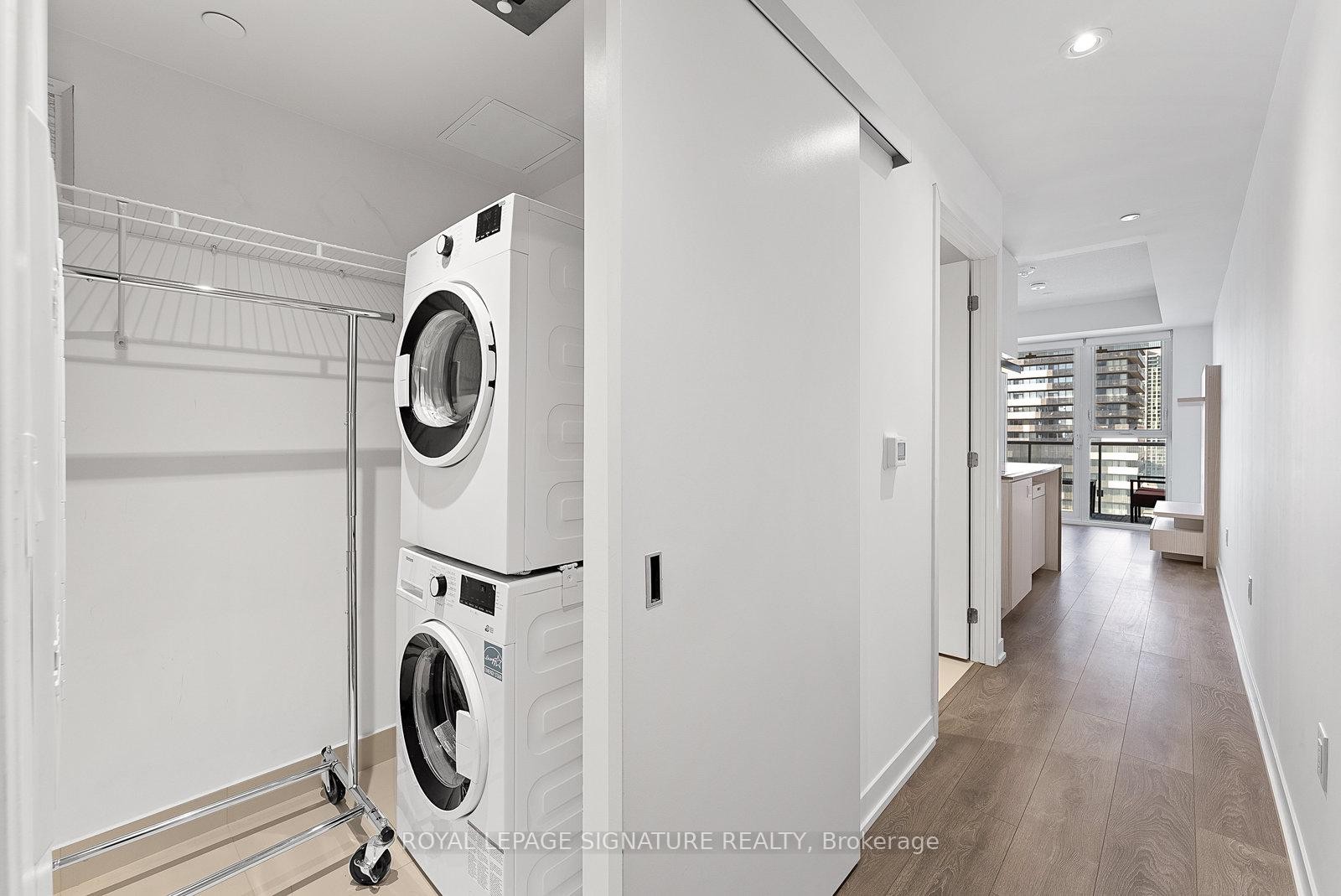 1509-15 Lower Jarvis Street, Toronto, ON - Indoor Photo Showing Laundry Room