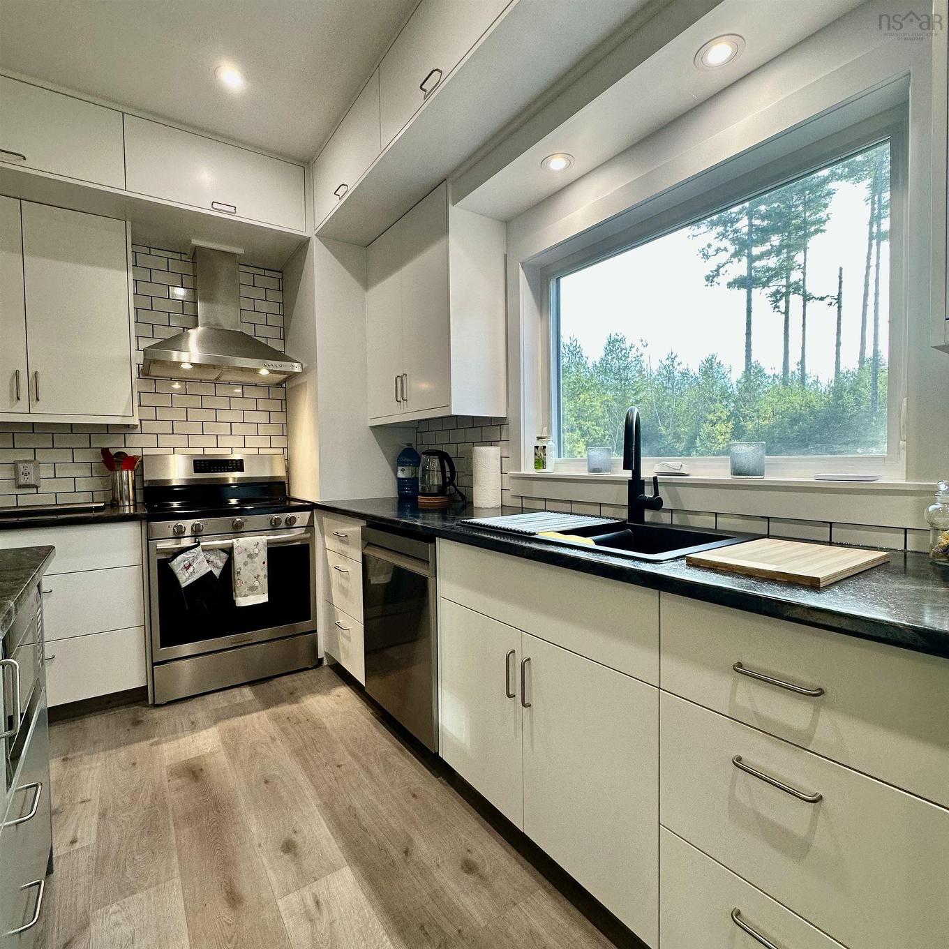 75 Danica Drive, Pine Grove, NS