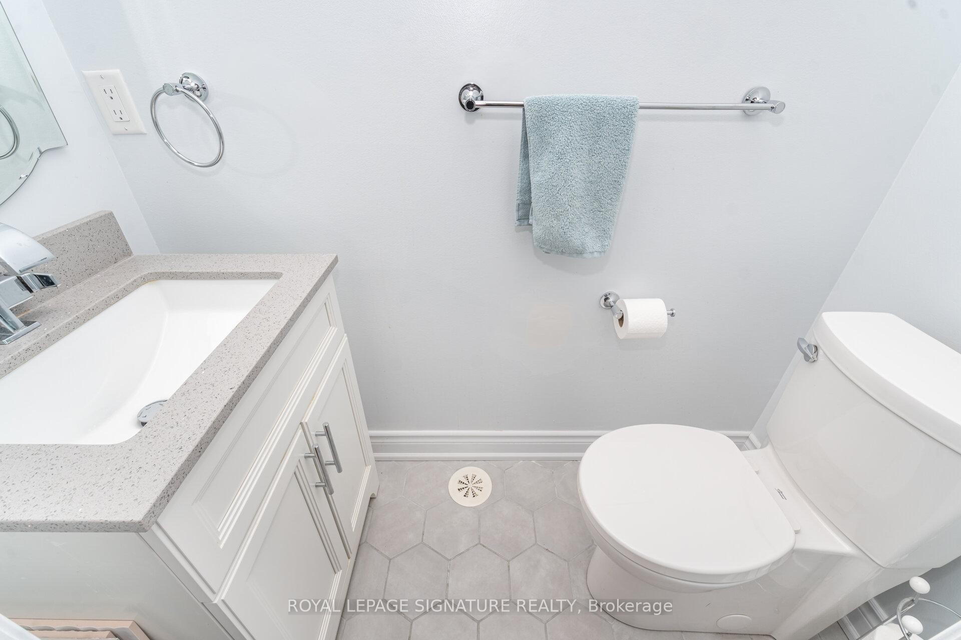 6 Baby Pointe Trail, Brampton, ON - Indoor Photo Showing Bathroom