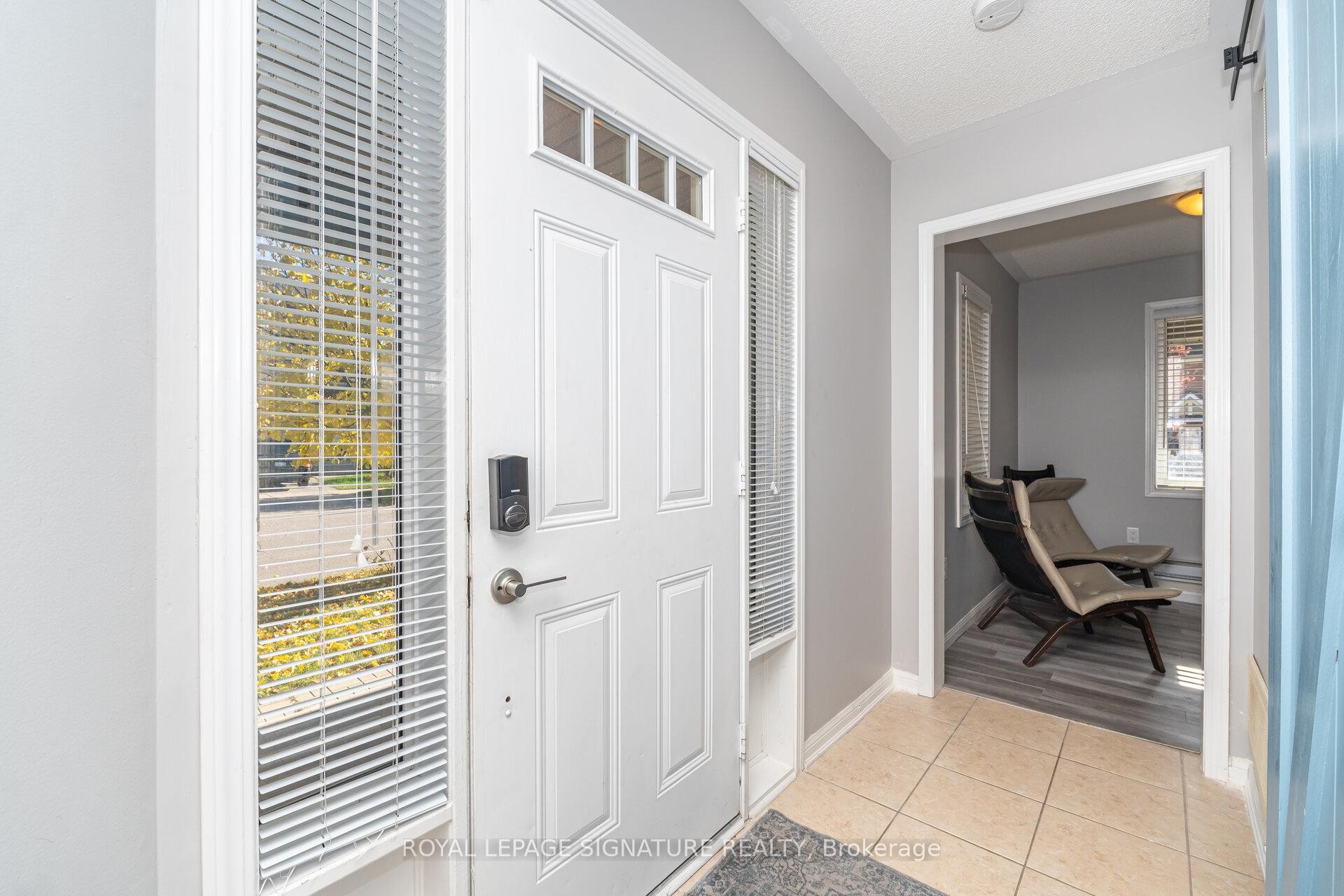 6 Baby Pointe Trail, Brampton, ON - Indoor Photo Showing Other Room