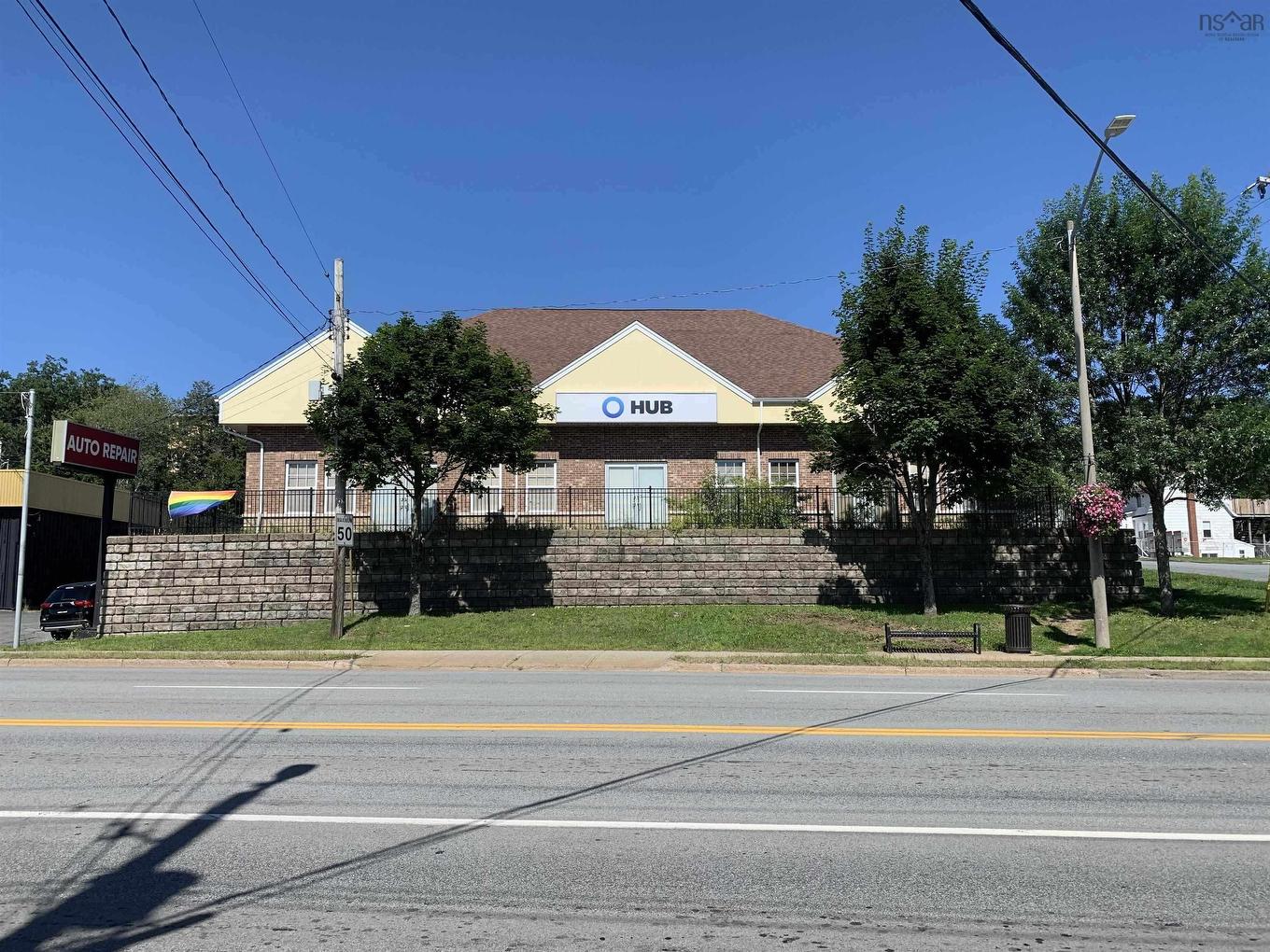 1 Pinehill Drive, Lower Sackville, NS