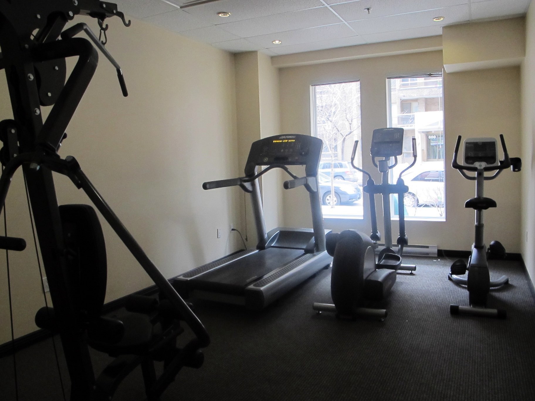 Salle d'exercice - 708-651 Rue De La Montagne, Montréal (Ville-Marie), QC - Indoor Photo Showing Gym Room