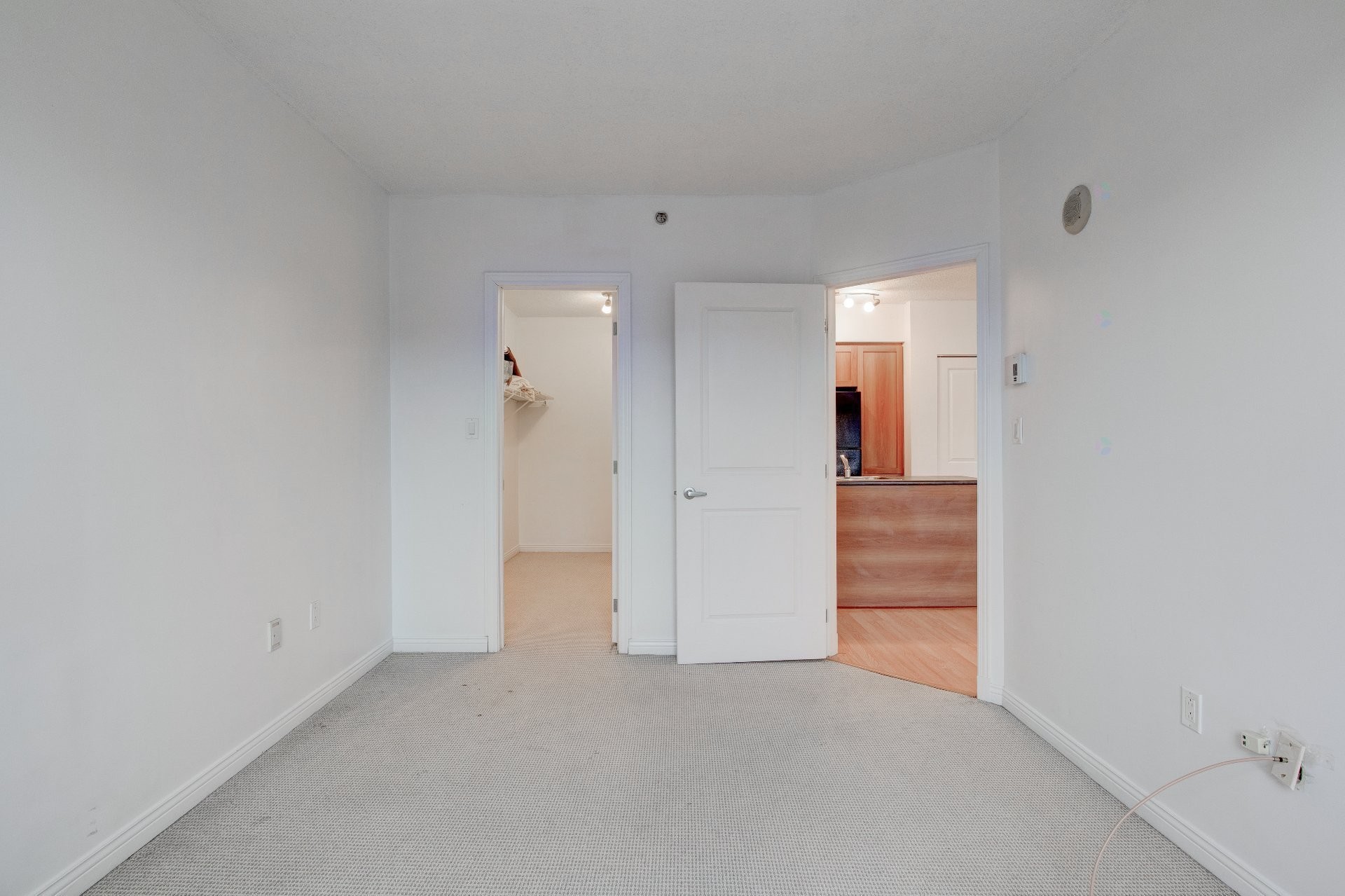 Chambre à coucher principale - 708-651 Rue De La Montagne, Montréal (Ville-Marie), QC - Indoor Photo Showing Other Room