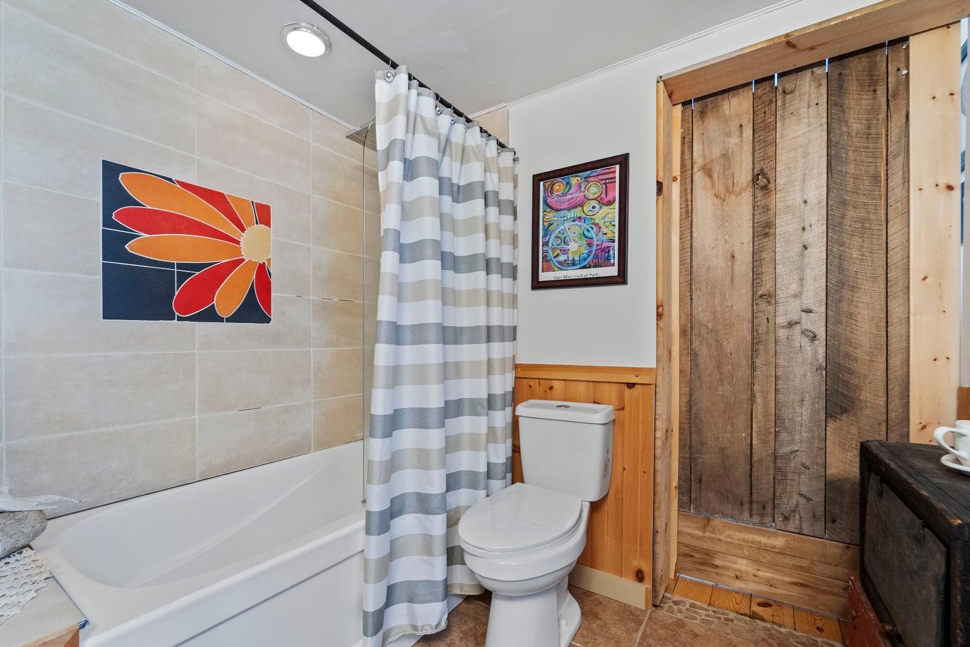 Salle de bains - 1595 Ch. Du Lac-Des-Becs-Scie O., Saint-Sauveur, QC - Indoor Photo Showing Bathroom